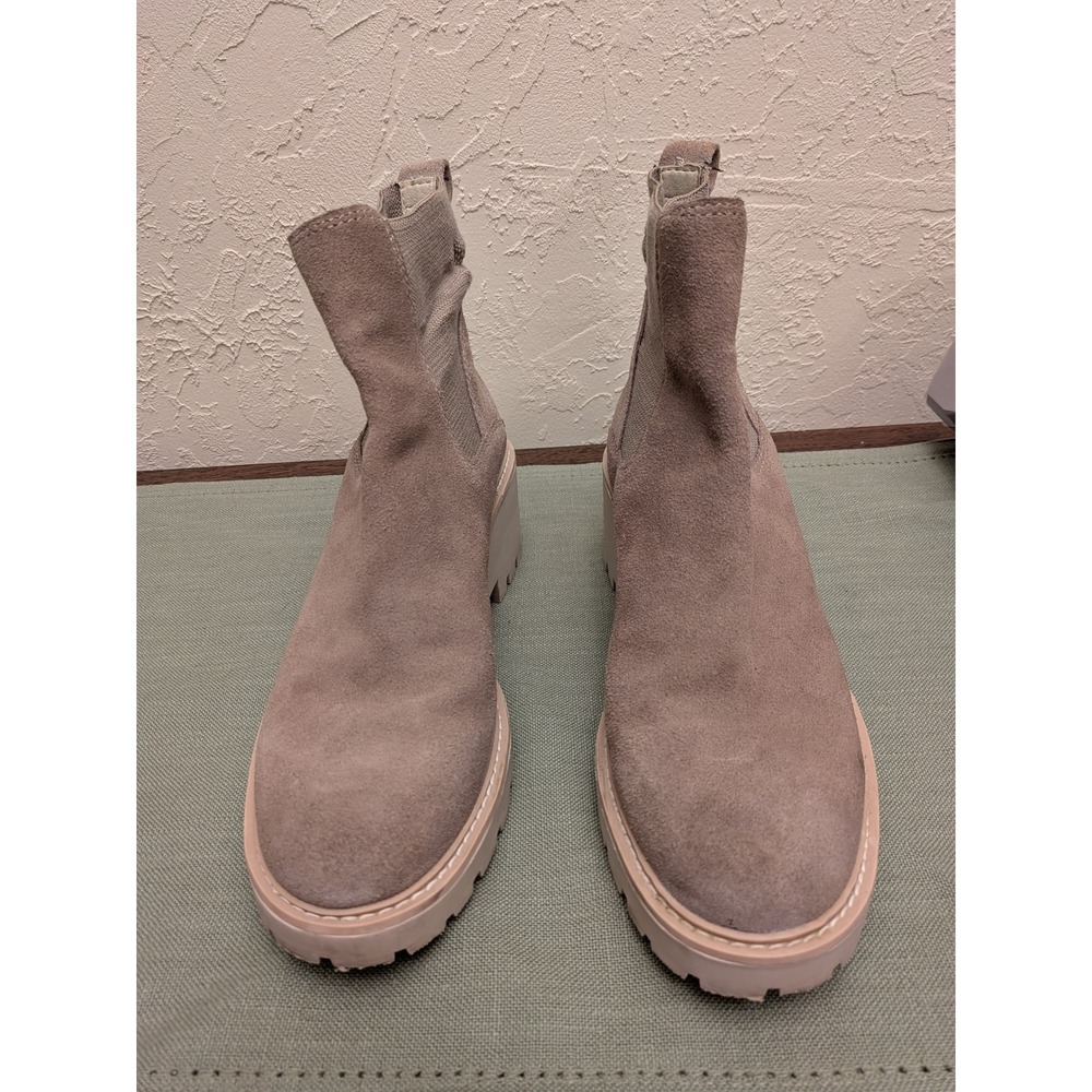 Dolce Vita Haddie Taupe Suede Platform Lug Sole Chelsea Ankle Boots Womens 8M